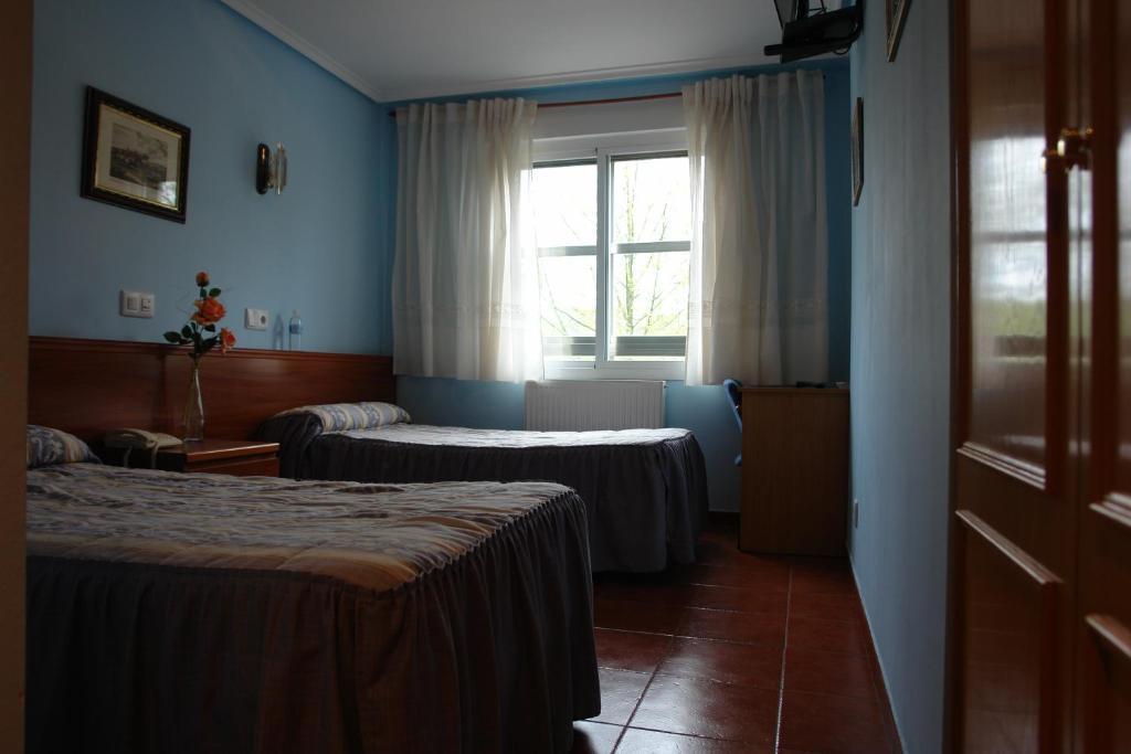 Hostal Campus Burgos Ruang foto